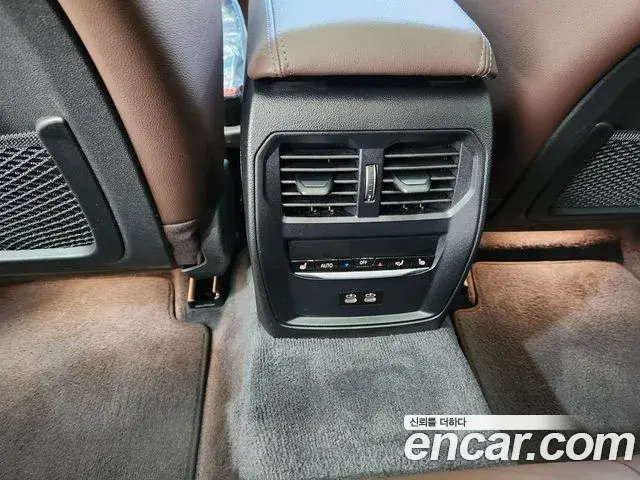 BMW 3 Series 2021 — Photo 13/20