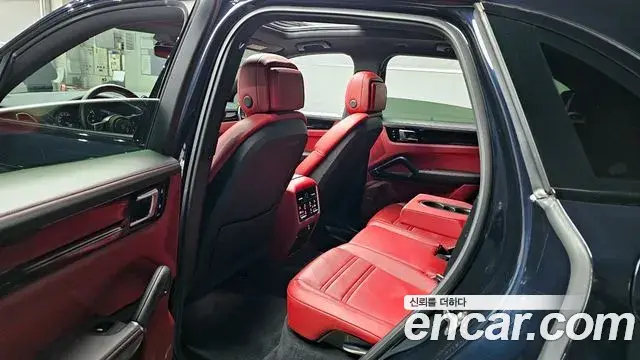 Porsche Cayenne 2020 — Şəkil 7/20