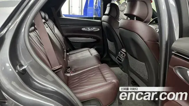 Genesis GV70 2021 — Şəkil 19/20