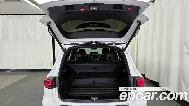Mercedes-Benz GLB-Class 2020 — Şəkil 19/20
