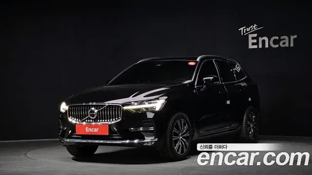 Volvo XC60 2021 — ფოტო 19/20