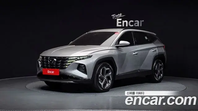Hyundai Tucson Hybrid 2023 — Photo 13/20
