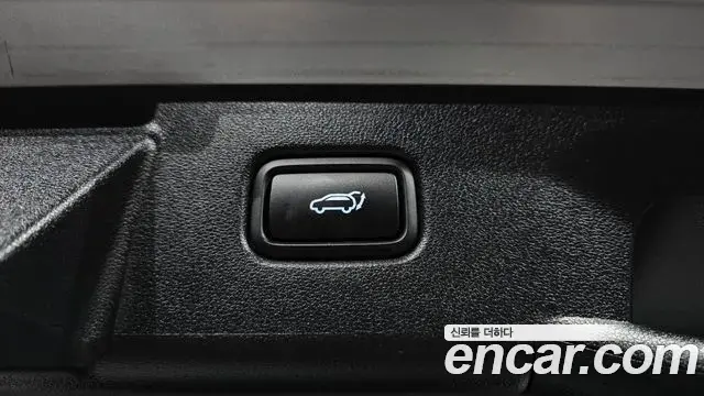 Hyundai Tucson Hybrid 2023 — Photo 2/20