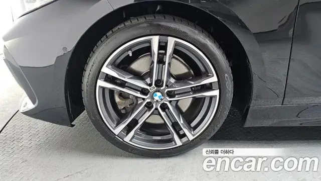 BMW 1 Series 2022 — Şəkil 4/20