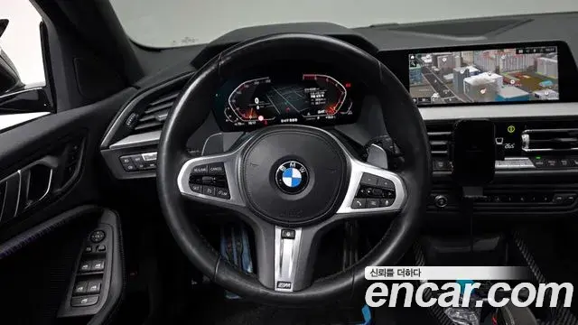BMW 1 Series 2022 — Şəkil 16/20
