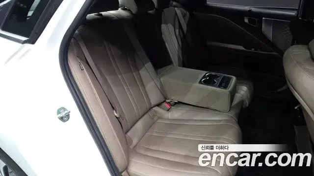 Kia K8 2021 — ფოტო 14/20