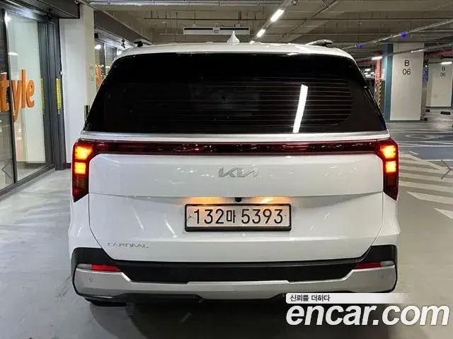 Kia Carnival 2024 — Фото 4/18