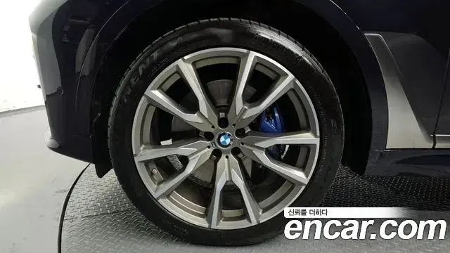 BMW X7 2021 — Şəkil 21/21