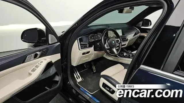 BMW X7 2021 — Şəkil 17/21