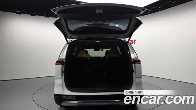 Kia Carnival 2020 — Şəkil 17/20