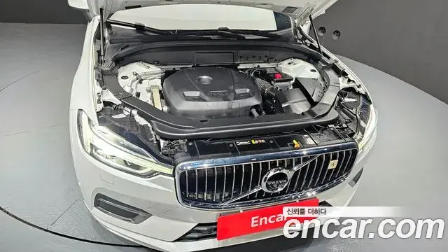 Volvo XC60 2020 — Şəkil 1/30