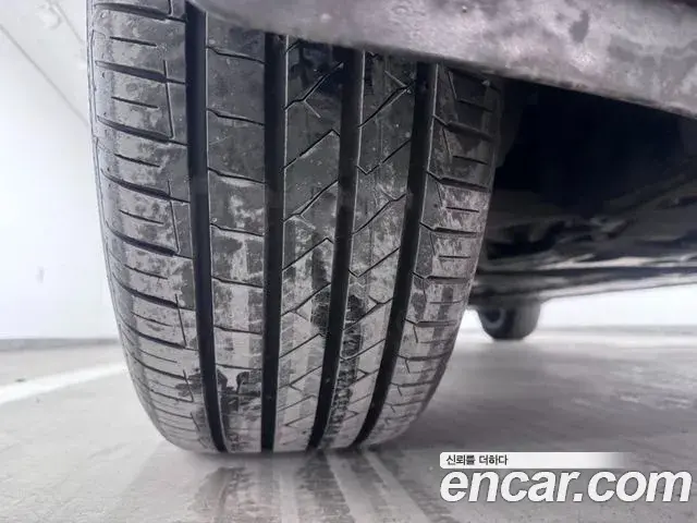 Volvo XC60 2020 — Şəkil 8/30
