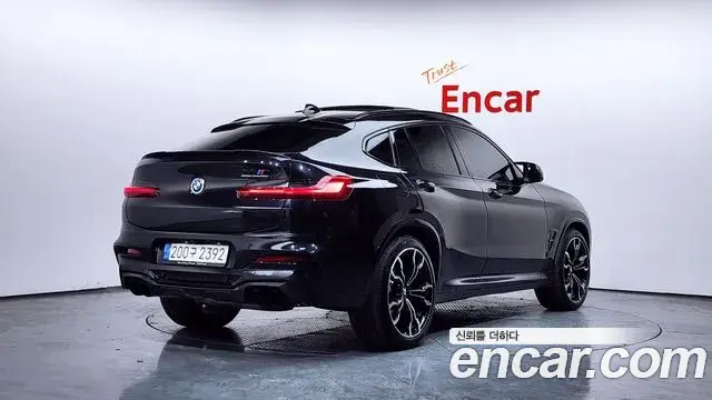 BMW X4M 2021 — Photo 9/20
