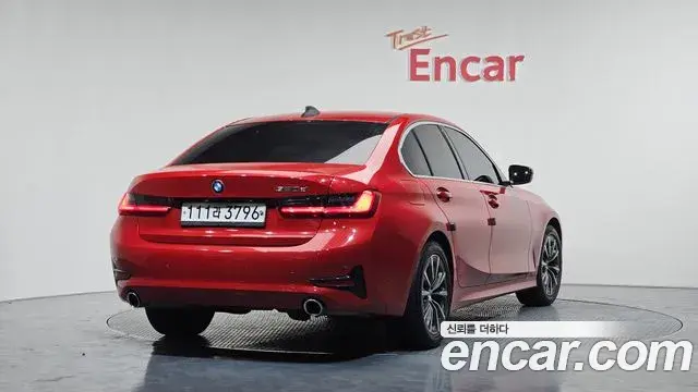BMW 3 Series 2019 — Şəkil 18/20