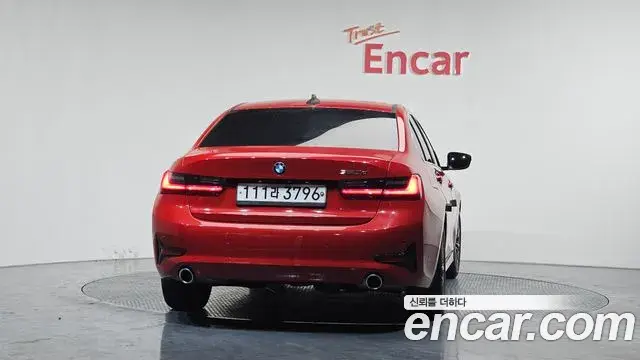 BMW 3 Series 2019 — Şəkil 14/20