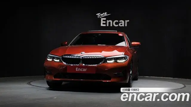 BMW 3 Series 2019 — ფოტო 14/20