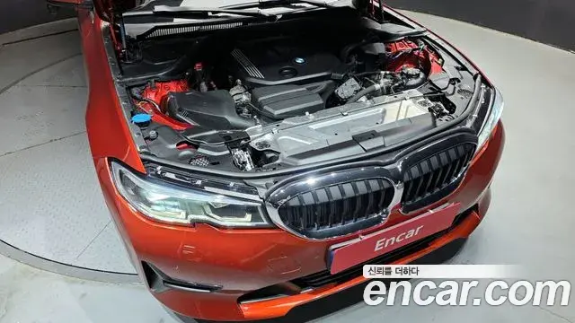 BMW 3 Series 2019 — ფოტო 5/20