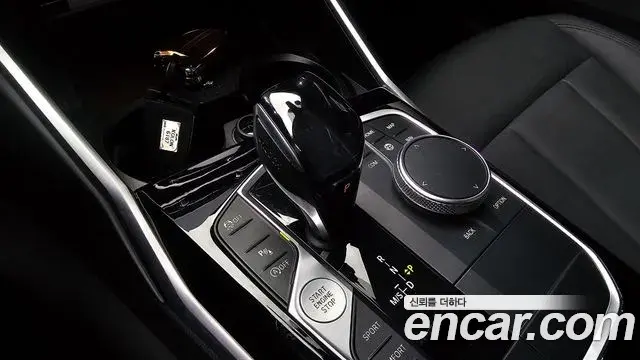 BMW 3 Series 2019 — ფოტო 9/20