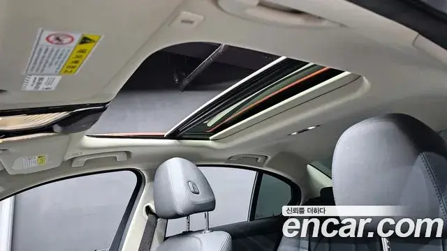 BMW 3 Series 2019 — ფოტო 4/20