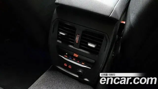 BMW 3 Series 2019 — ფოტო 3/20