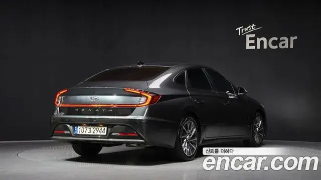Hyundai Sonata Hybrid 2022 — ფოტო 12/20