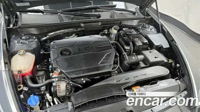 Hyundai Sonata Hybrid 2022 — ფოტო 5/20