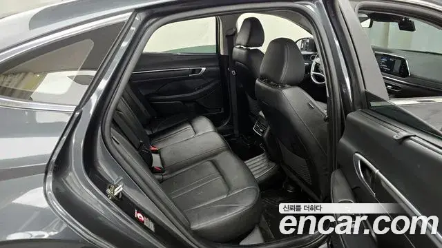 Hyundai Sonata Hybrid 2022 — ფოტო 2/20