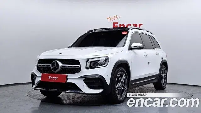 Mercedes-Benz GLB-Class 2021 — Şəkil 16/20