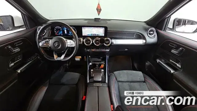 Mercedes-Benz GLB-Class 2021 — Şəkil 10/20