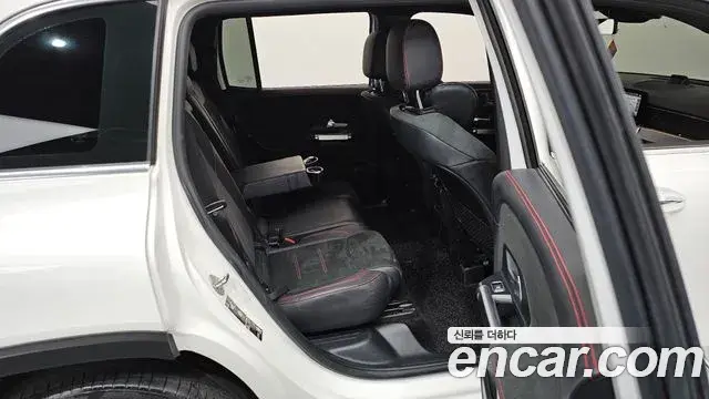 Mercedes-Benz GLB-Class 2021 — Şəkil 14/20