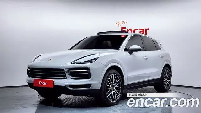 Porsche Cayenne 2022 — Photo 16/20