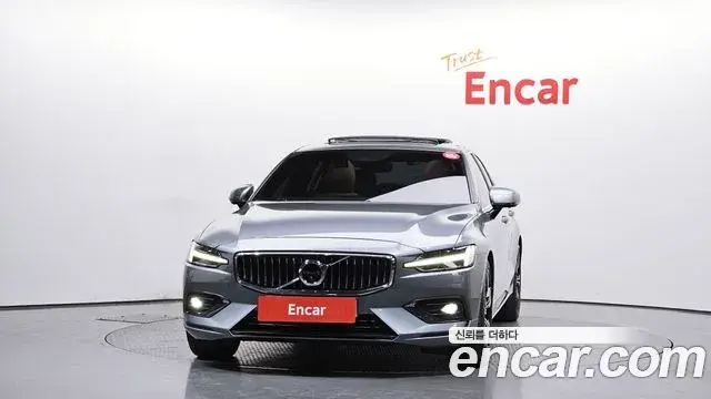 Volvo S60 2020 — Şəkil 3/20