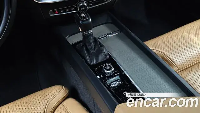Volvo S60 2020 — Şəkil 6/20