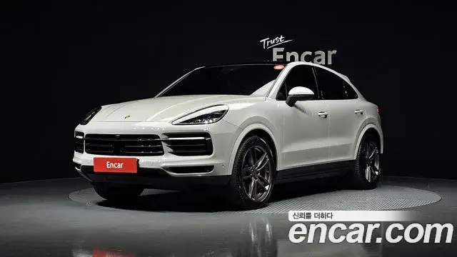 Porsche Cayenne 2021 — Фото 1/20