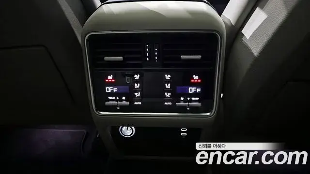 Porsche Cayenne 2021 — Фото 18/20
