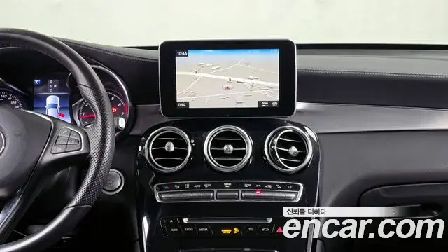 Mercedes-Benz GLC-Class 2019 — Şəkil 9/20