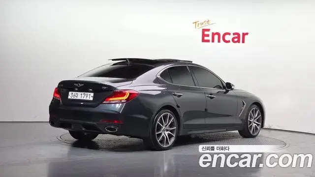 Genesis G70 2018 — Фото 2/20