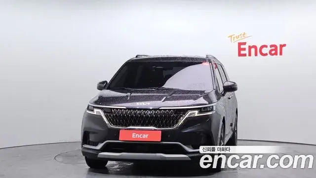 Kia Carnival 2022 — Photo 2/20