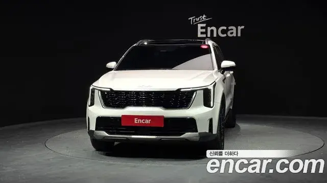 Kia Sorento 2023 — Photo 6/20