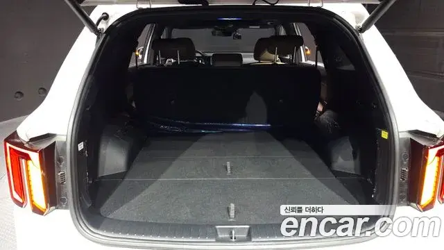 Kia Sorento 2023 — Photo 11/20