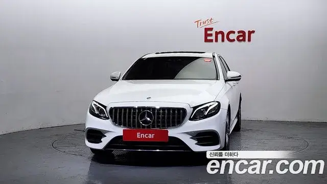 Mercedes-Benz E-Class 2018 — Фото 3/20