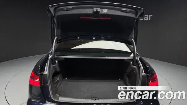 Audi A6 2021 — Photo 14/20