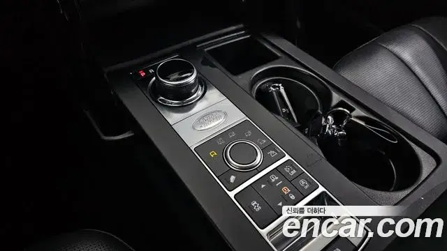 Land Rover Discovery 5 2018 — Photo 16/20