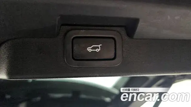 Land Rover Discovery 5 2018 — Photo 14/20
