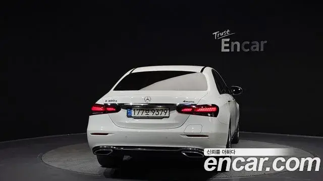 Mercedes-Benz E-Class 2022 — Şəkil 9/20