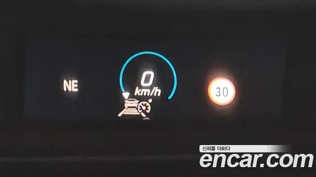 Mercedes-Benz E-Class 2022 — Şəkil 17/20
