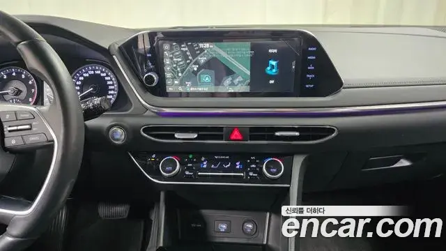 Hyundai Sonata Hybrid 2022 — Şəkil 12/20