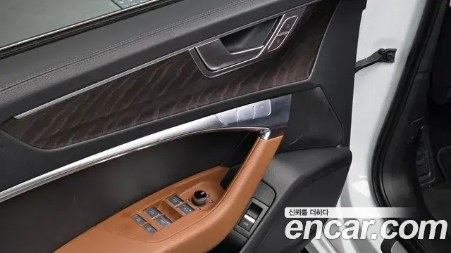 Audi A6 2022 — Фото 16/20