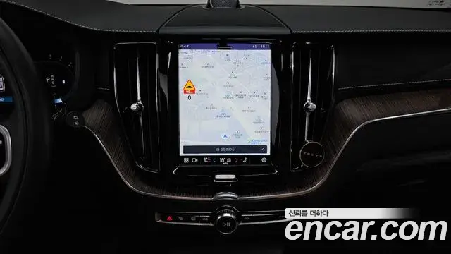 Volvo XC60 2022 — Photo 14/20