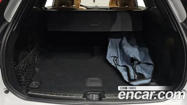 Volvo XC60 2022 — Photo 20/20